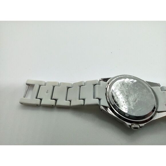 Hello Kitty Sanrio 2013 HKAQ2433 Ladies Watch - Picture 8 of 11